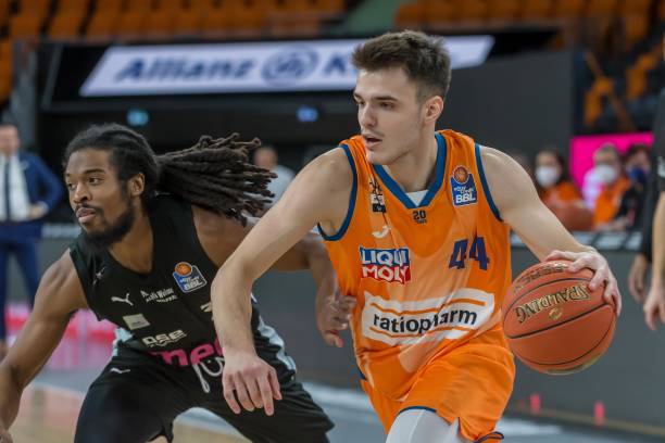 挥洒汗水和 挥洒汗水和