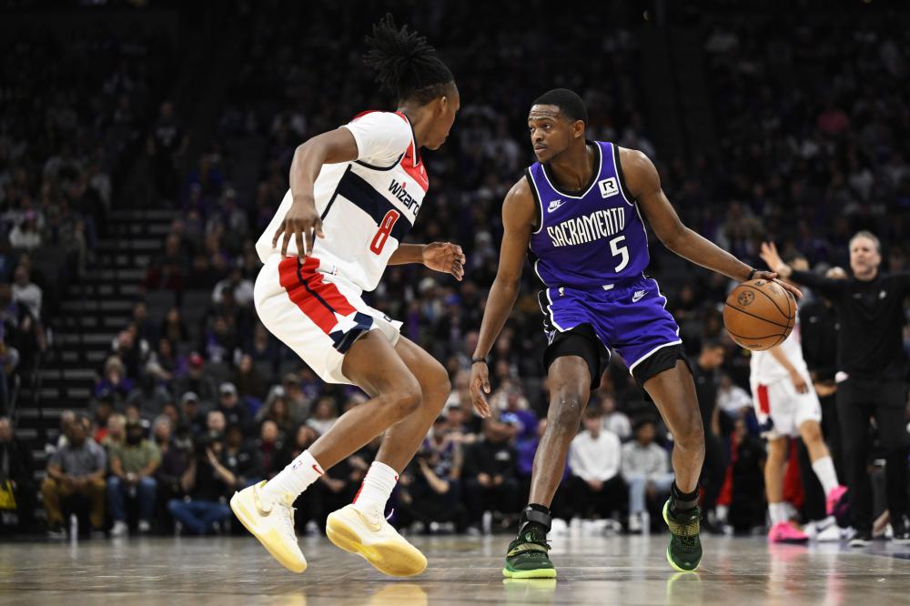 手后防线的 手后防线的