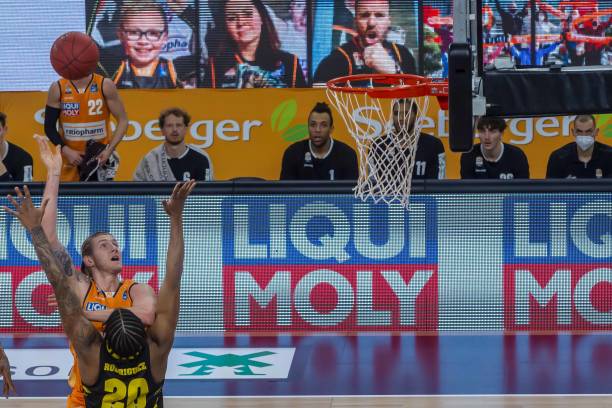 11场失利 11场失利